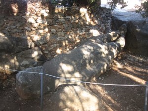 A discarded kouros.